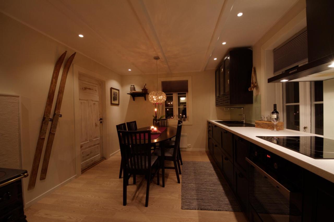 Kjosen Lodge, Lyngen. Lyngseidet Luaran gambar
