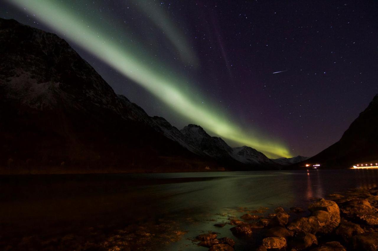 Kjosen Lodge, Lyngen. Lyngseidet Luaran gambar
