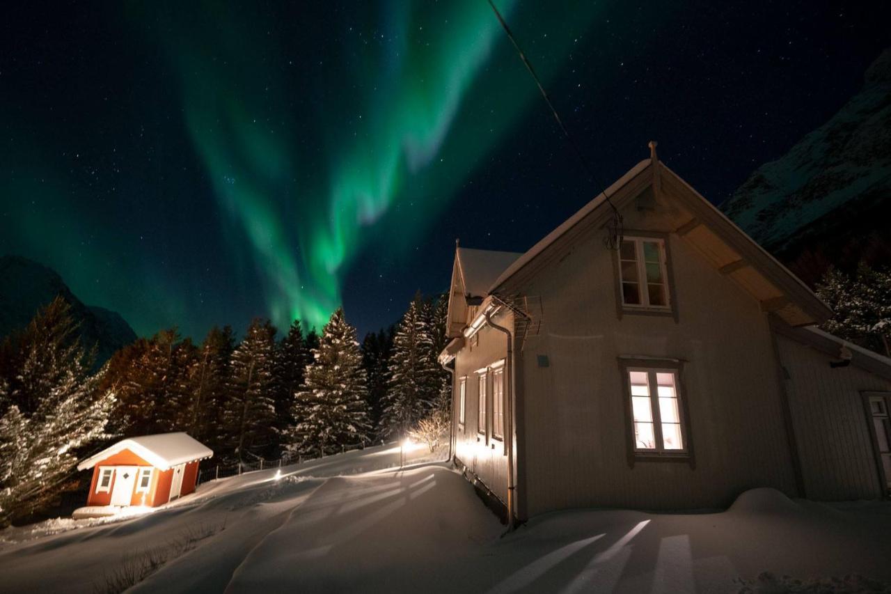 Kjosen Lodge, Lyngen. Lyngseidet Luaran gambar