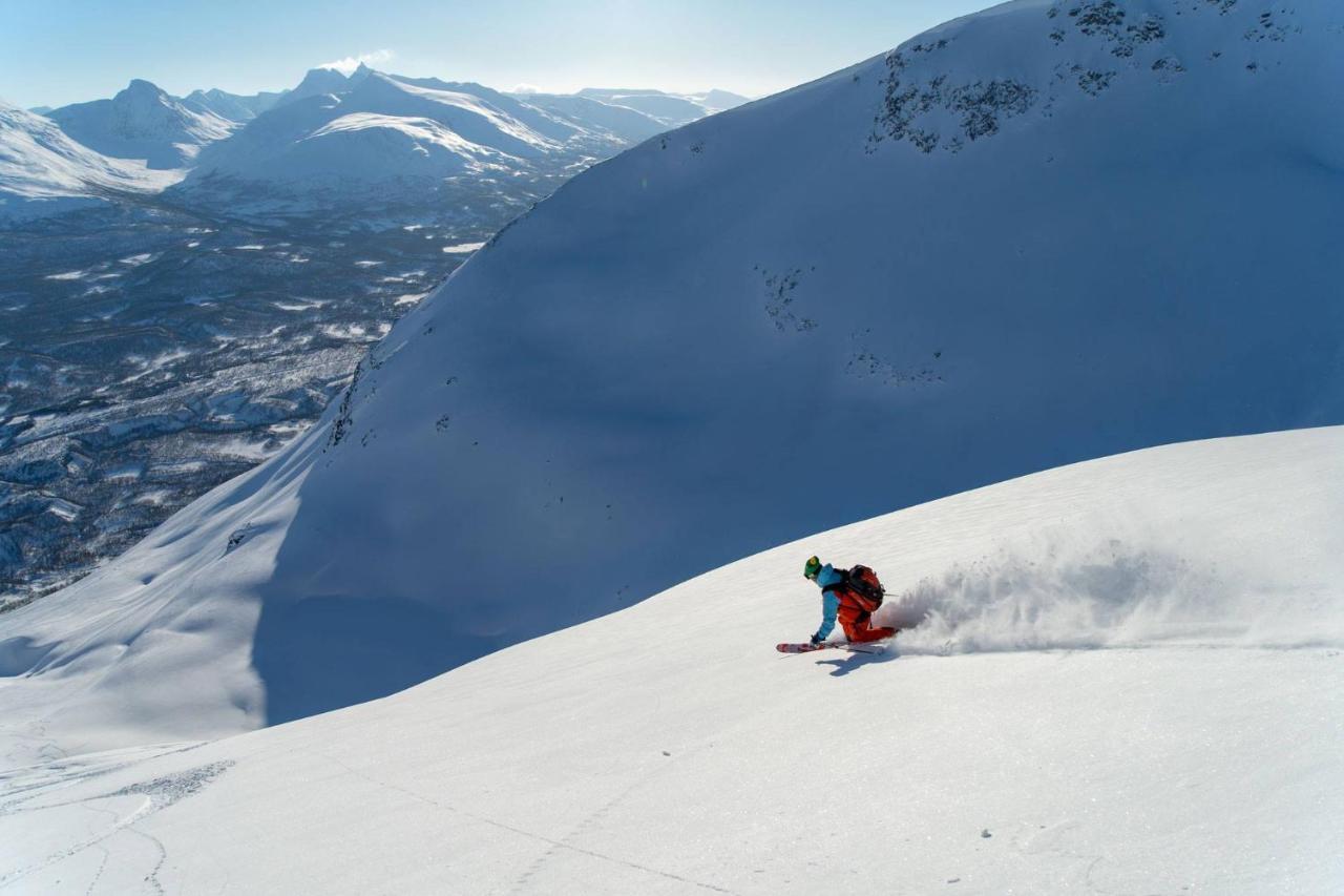Kjosen Lodge, Lyngen. Lyngseidet Luaran gambar