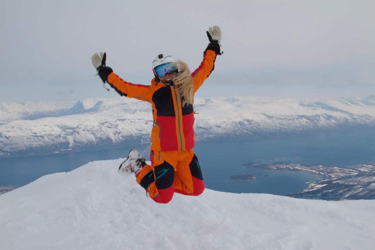 Kjosen Lodge, Lyngen. Lyngseidet Luaran gambar