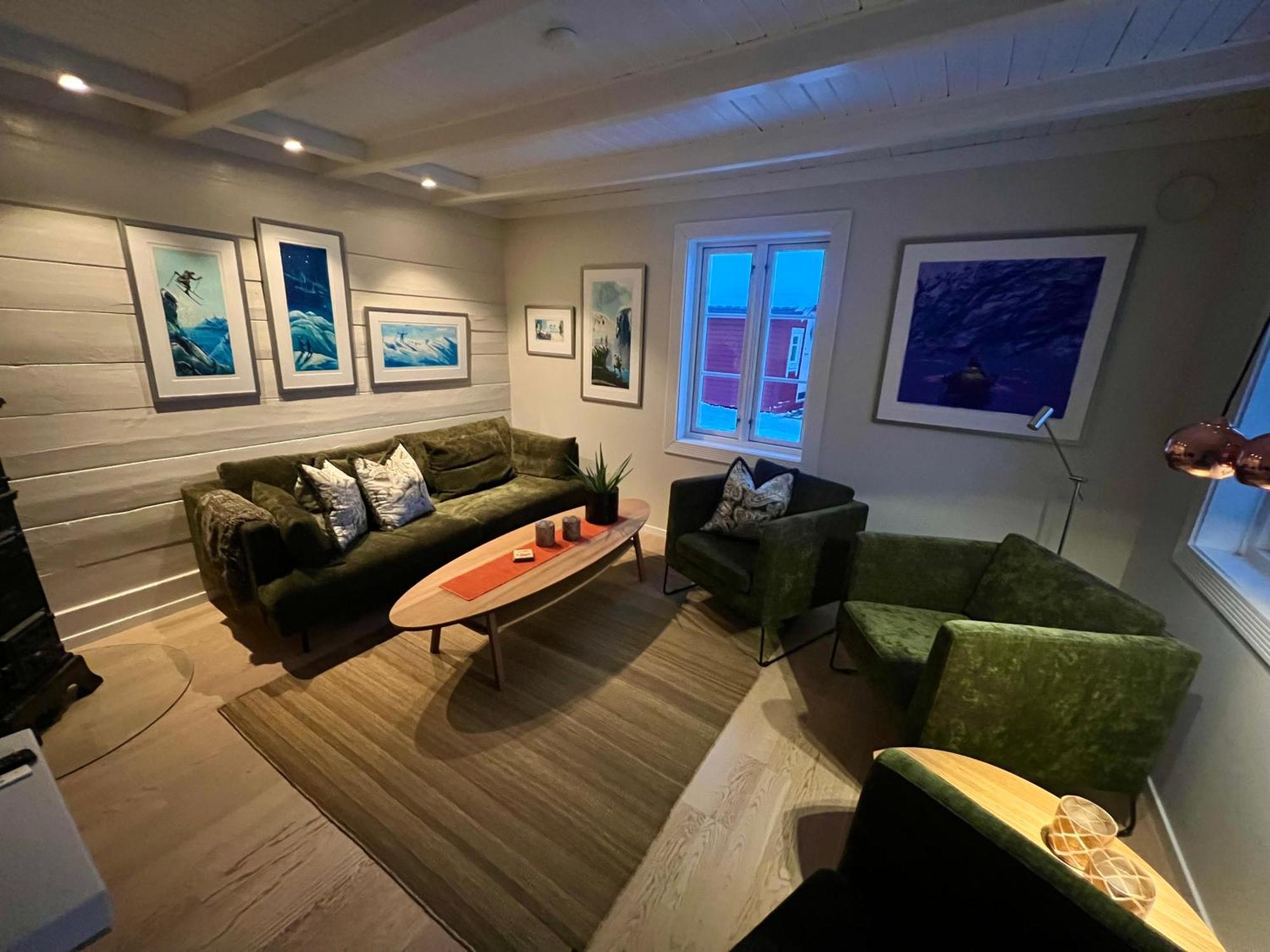 Kjosen Lodge, Lyngen. Lyngseidet Luaran gambar